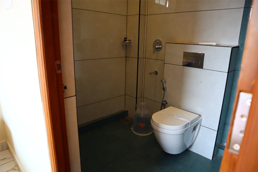 royal suit 8 | Luxury Stay | July 28, 2026